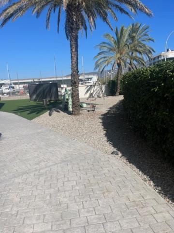 Atico En Port Gran Roses Apartman Kültér fotó